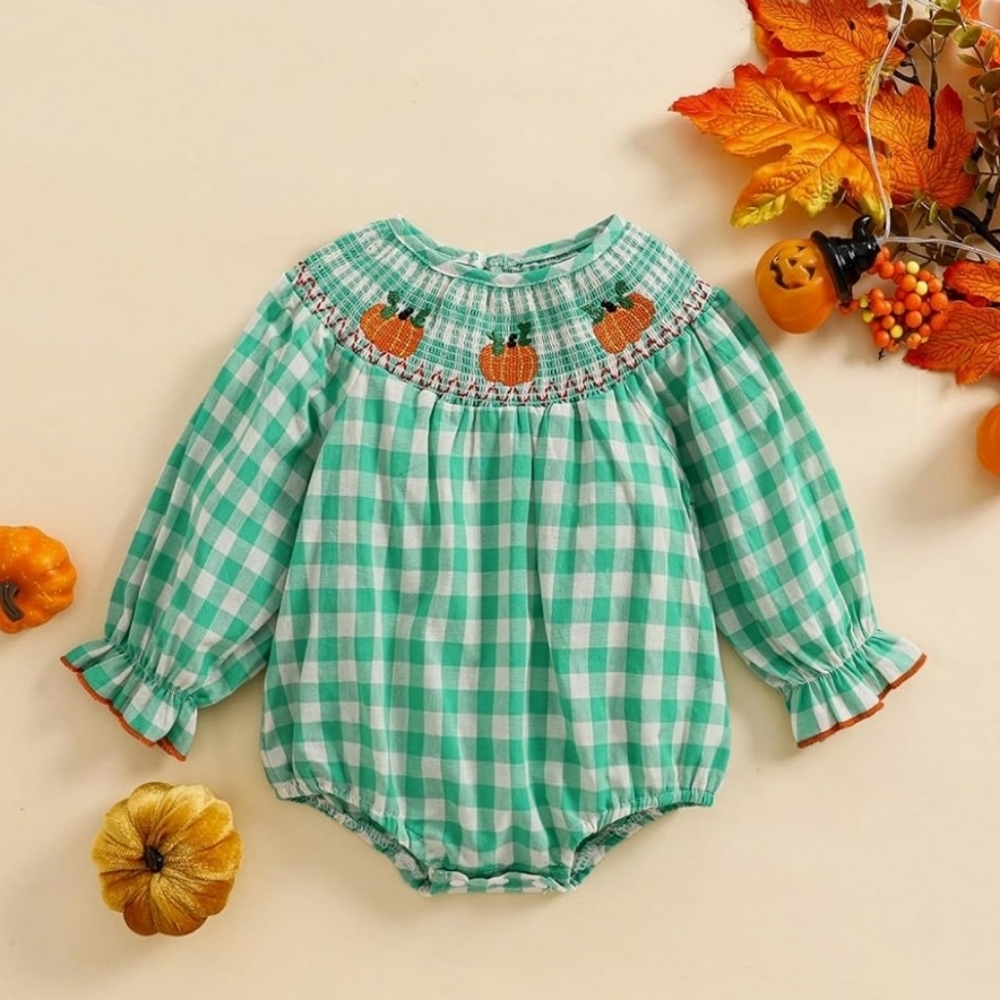 NWOT Green Gingham Baby Romper with Pumpkin Embroidery Thanksgiving‎ Fall
